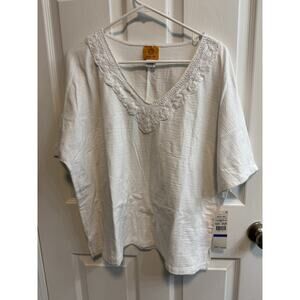 Ruby Rd XL White Top Crocheted Trim V-neck